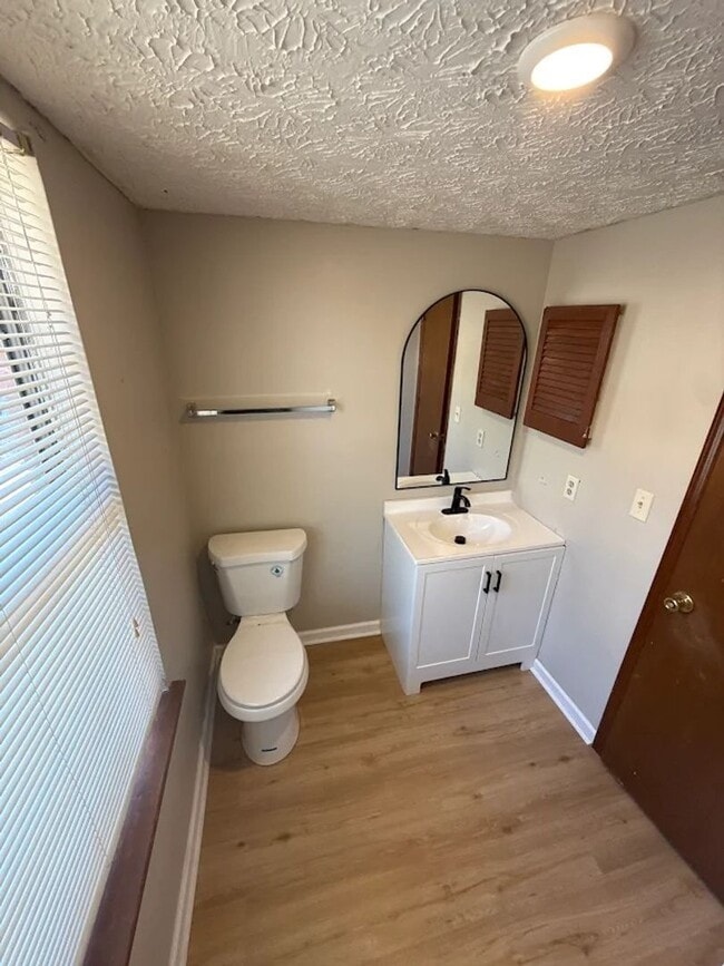 Building Photo - 3 Bed 2.5 Bath in Atlanta!