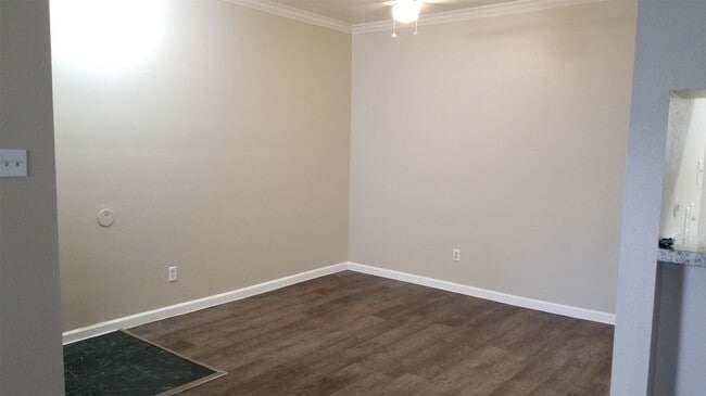 Building Photo - 6602 Harbor Town Dr