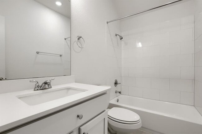 Building Photo - 356 Brandywine Rd