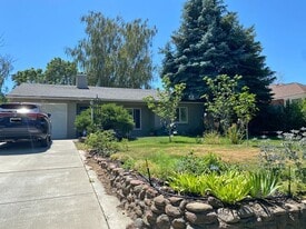 Building Photo - 3104 Barge St