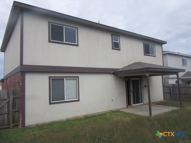 Building Photo - 3808 Sunflower Dr
