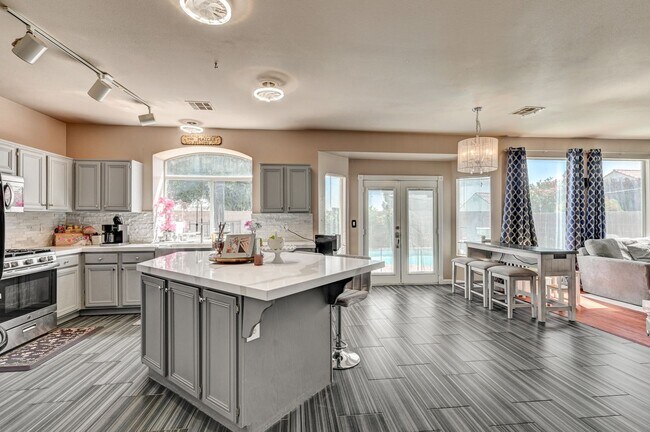 Building Photo - Stunning Fully Remodeled 5-Bedroom Home with Private Pool, FREE SOLAR INCLUDED, Huge Loft, Solar ...