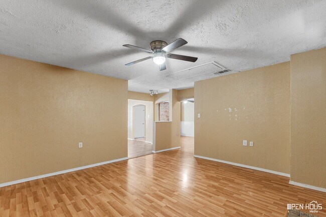 Building Photo - 216 Dirks Dr