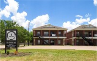 Building Photo - 1500-1506 James Ave