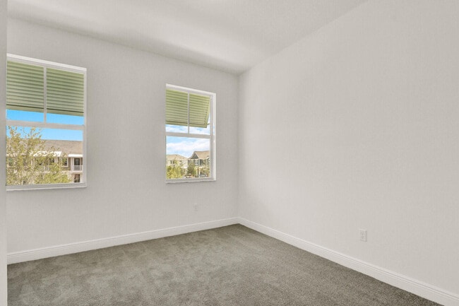 Building Photo - 7808 SW Cline St