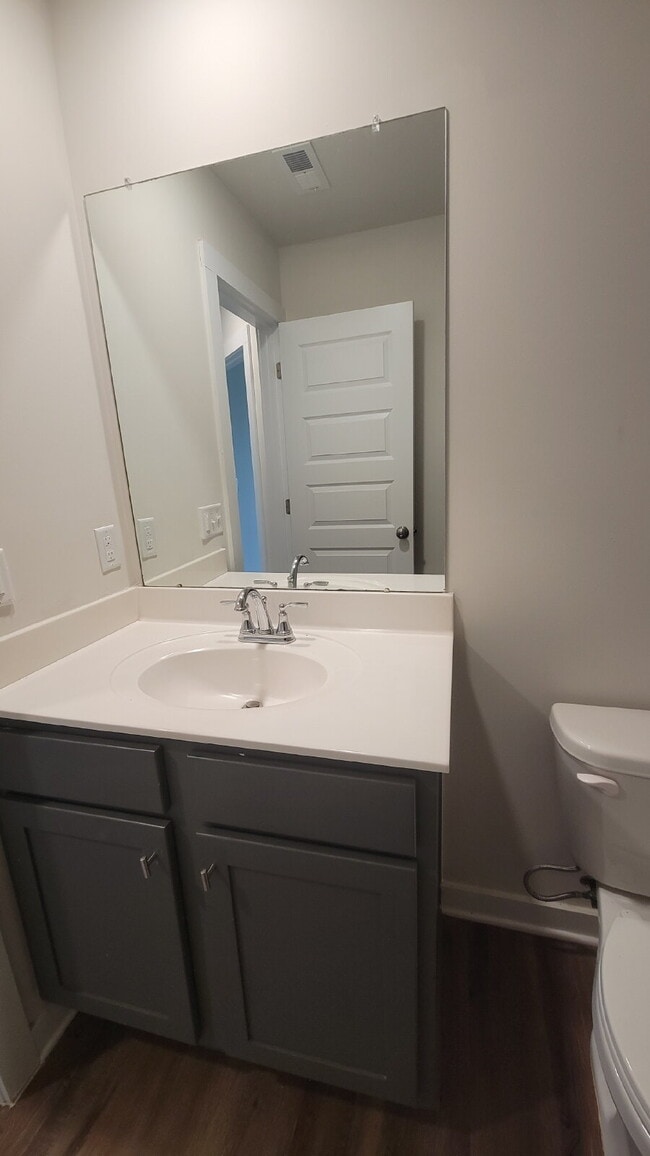 Building Photo - 7203 Chatfield Wy NW