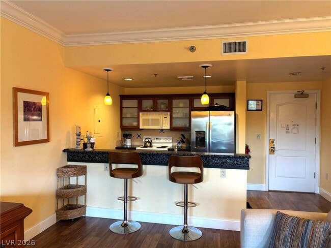 Building Photo - 30 Strada Di Villaggio