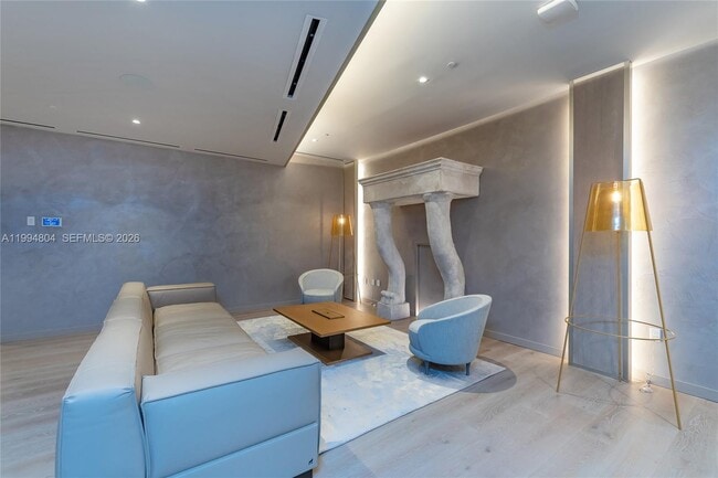 Building Photo - 1000 Brickell Plaza