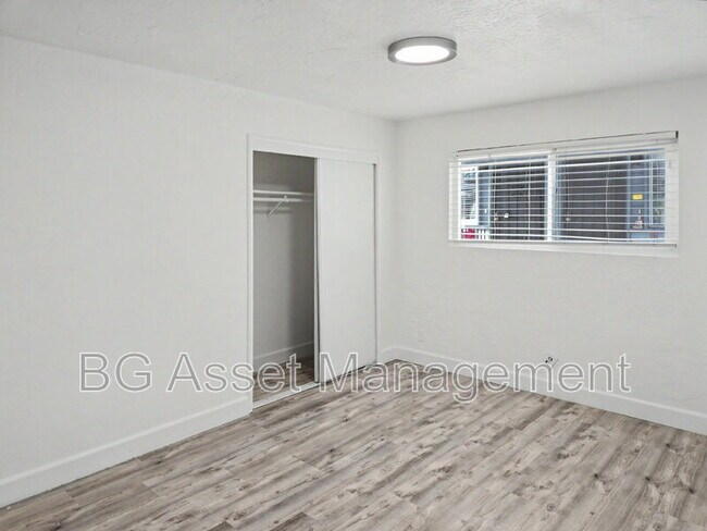 Building Photo - 1448 Merced St