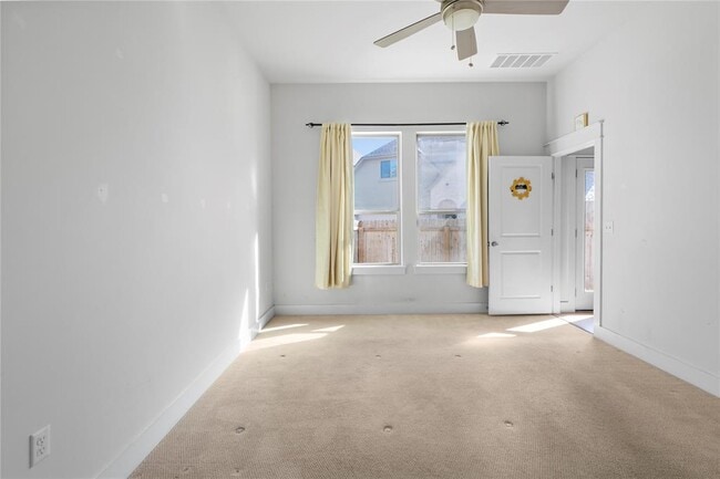 Building Photo - 13001 Hymeadow Dr