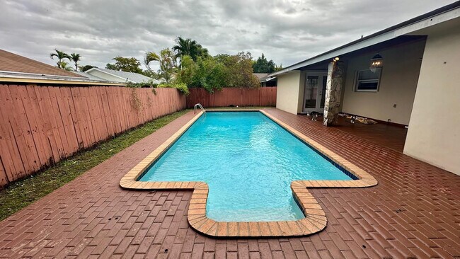 Building Photo - 13005 SW 119th Terrace