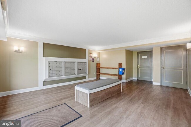 Building Photo - 7651 Tremayne Pl