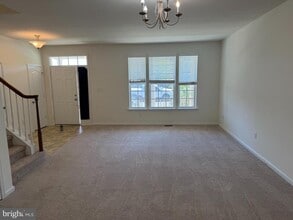 Building Photo - 280 N Bayberry Pkwy