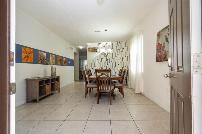 Building Photo - 2625 Santosh Cove