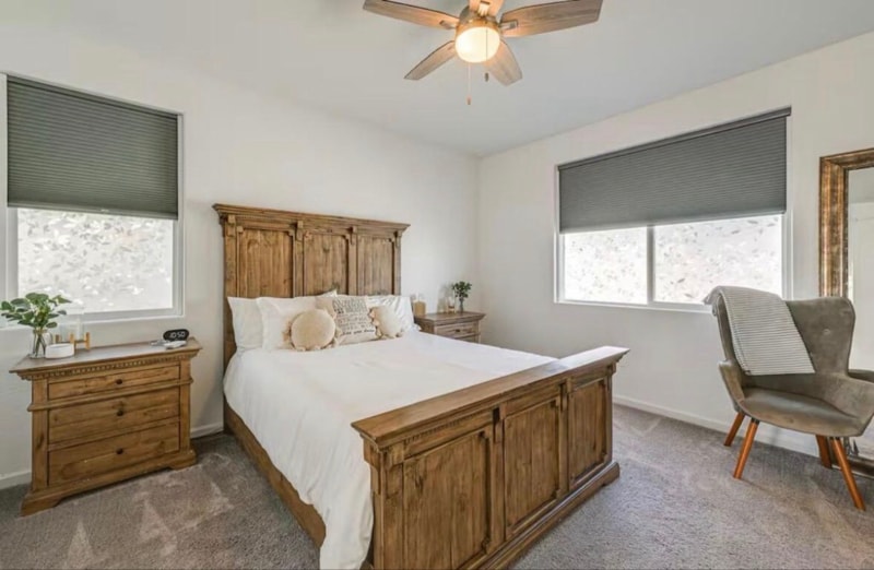 Building Photo - 1030 W Prescott Ave