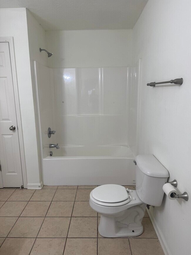 Building Photo - 2593 Rockaway Pl