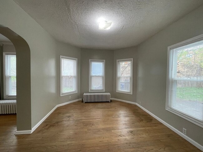 Building Photo - Single-family Home on Tipperary Hill