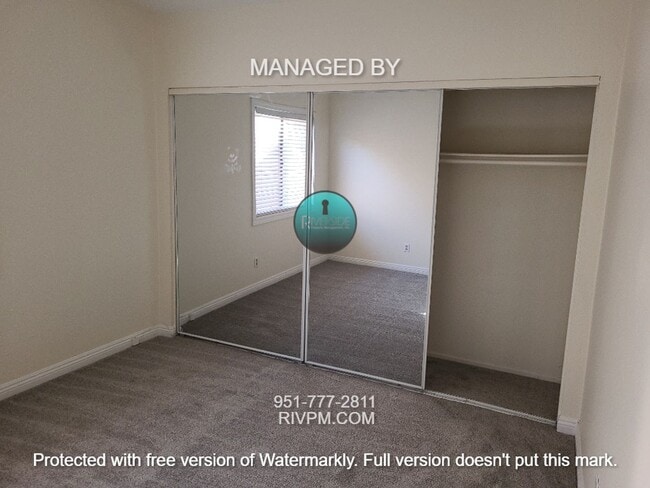 Building Photo - Beautiful home with great curb appeal!