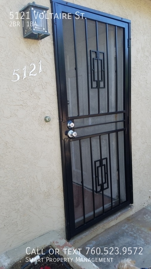 Building Photo - 5121 Voltaire St