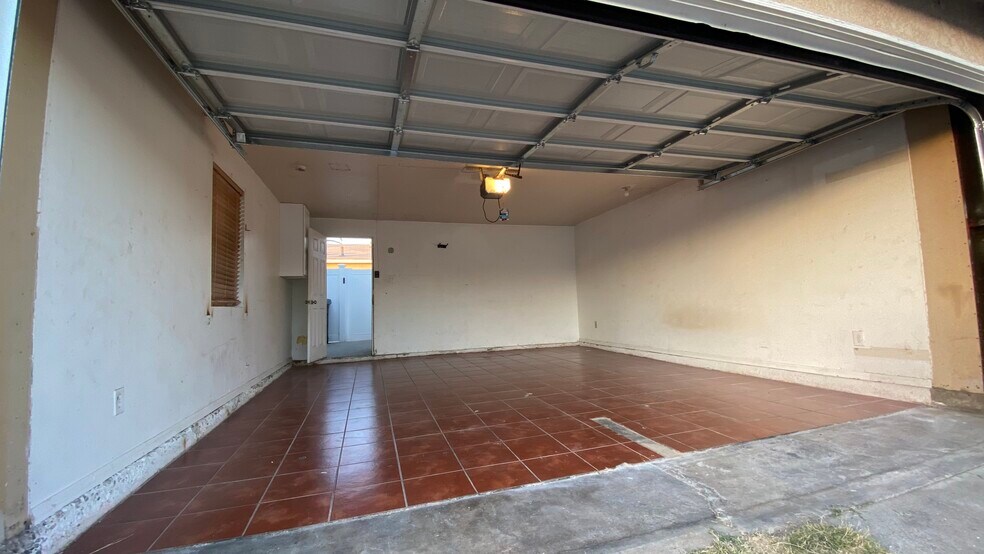 Building Photo - 1542 marine ave