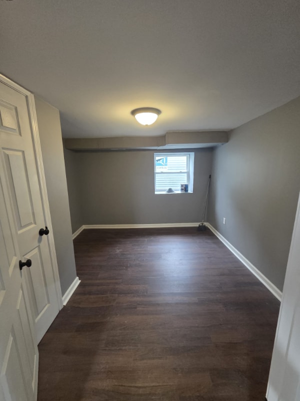 Building Photo - 513 N Miles St