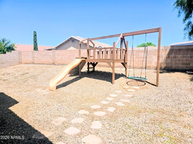 Building Photo - 1229 Questa Ct