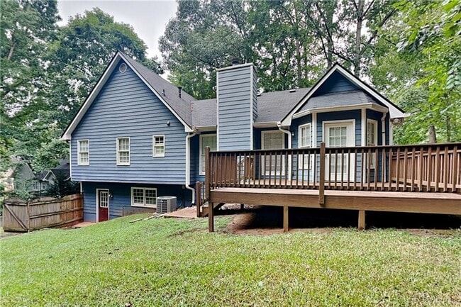 Building Photo - 501 Brooksdale Dr