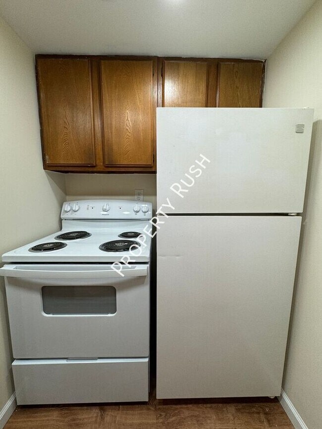 Building Photo - 1511 Rustic Dr