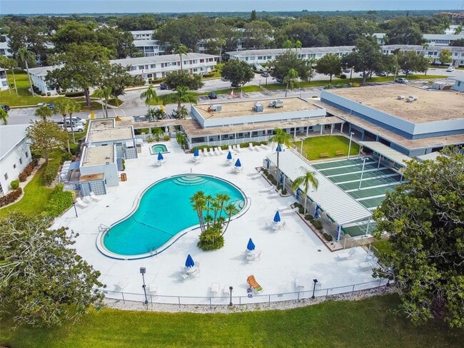 Building Photo - 8080 112th St N