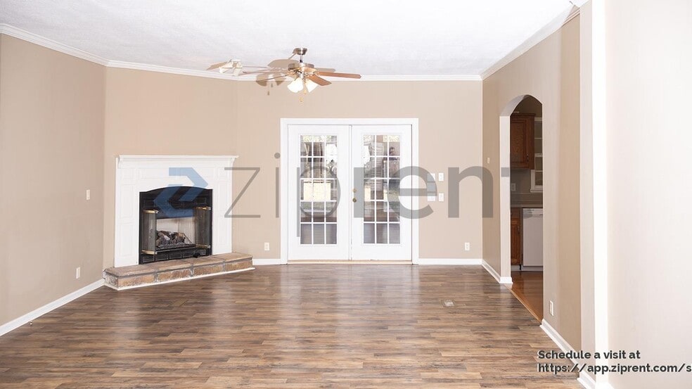 Building Photo - 1108 Lone Oak Rd