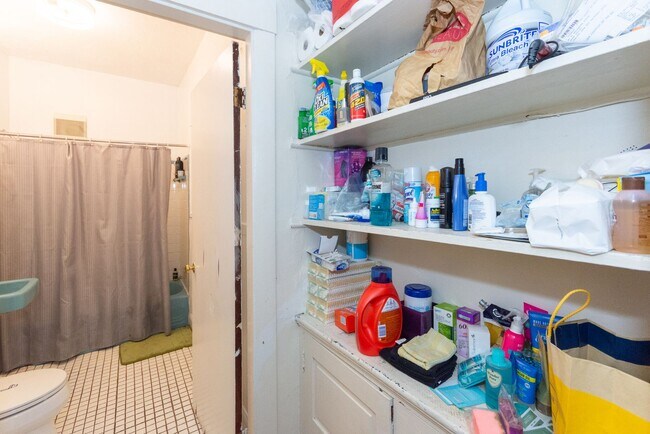 Building Photo - Fantastic 3 bed 1 Bath in Allston