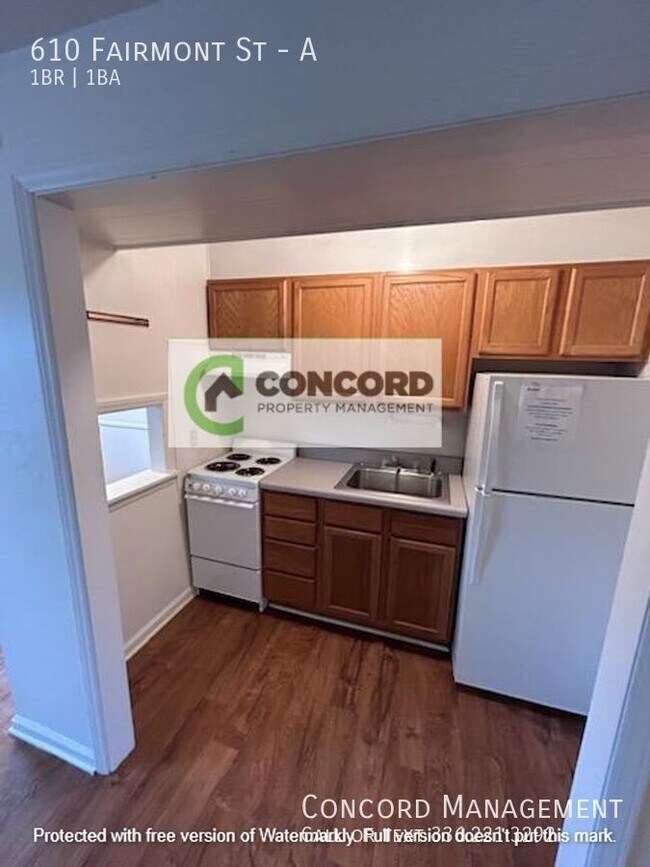 Building Photo - 610 Fairmont St