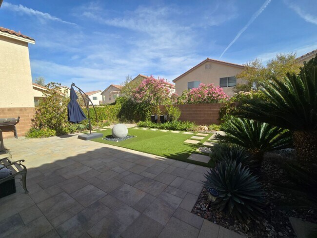 Building Photo - A Fabulous 3 Bedroom Home in South West Las Vegas