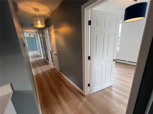 Building Photo - 9 Turner Ave