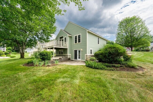 Building Photo - 23 Gleneagle Dr