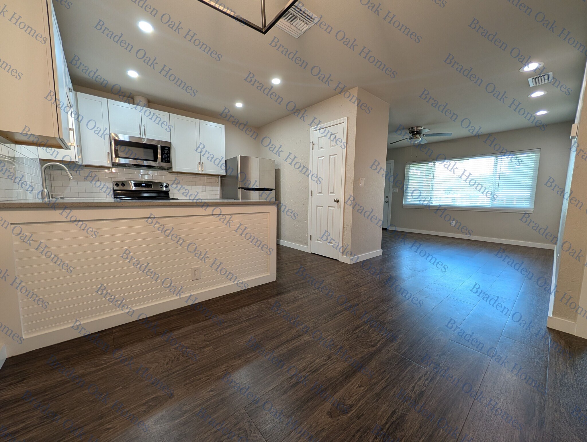 Dining area and kitchen - 1814 26th St W