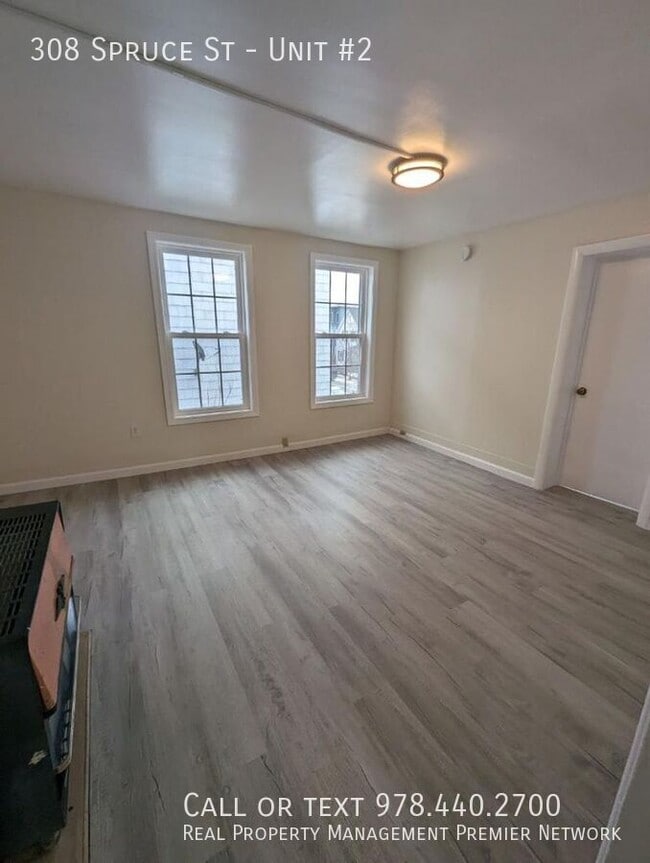 Building Photo - 308 Spruce St