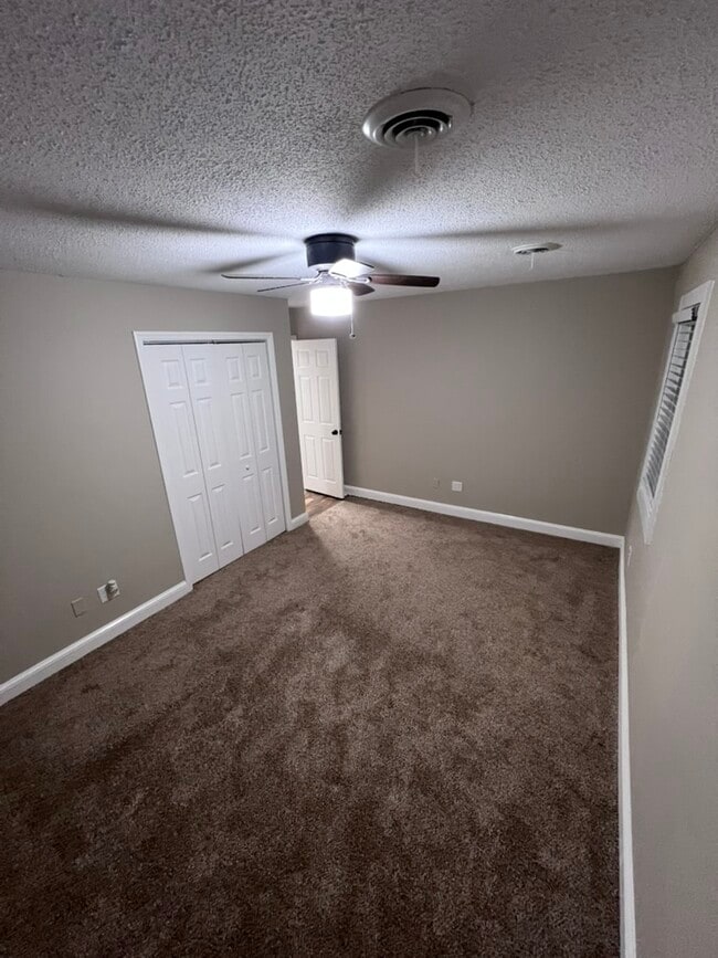 Building Photo - 4100 Pittsford Rd