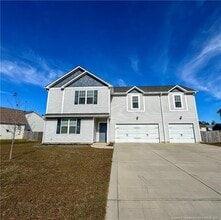 Building Photo - 217 Fieldbrook St