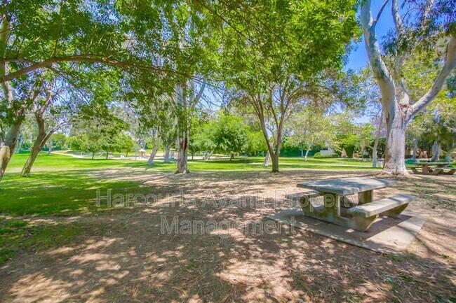 Building Photo - 3268 Via Marin
