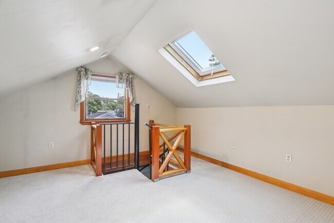 Building Photo - 3 Lynnfield St