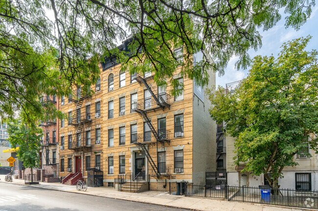 Building Photo - 84-90 South 1st Street