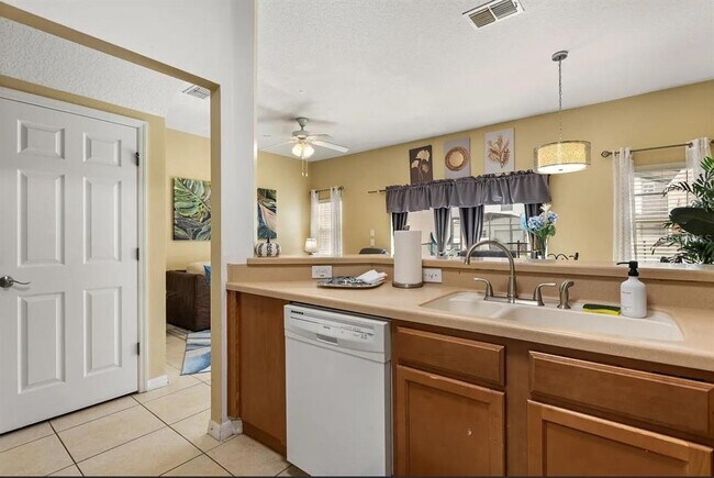 Building Photo - 4554 Baleno Ln
