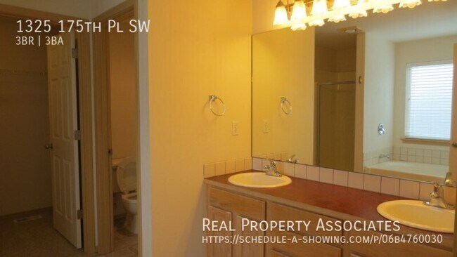 Building Photo - 1325 175th Pl SW