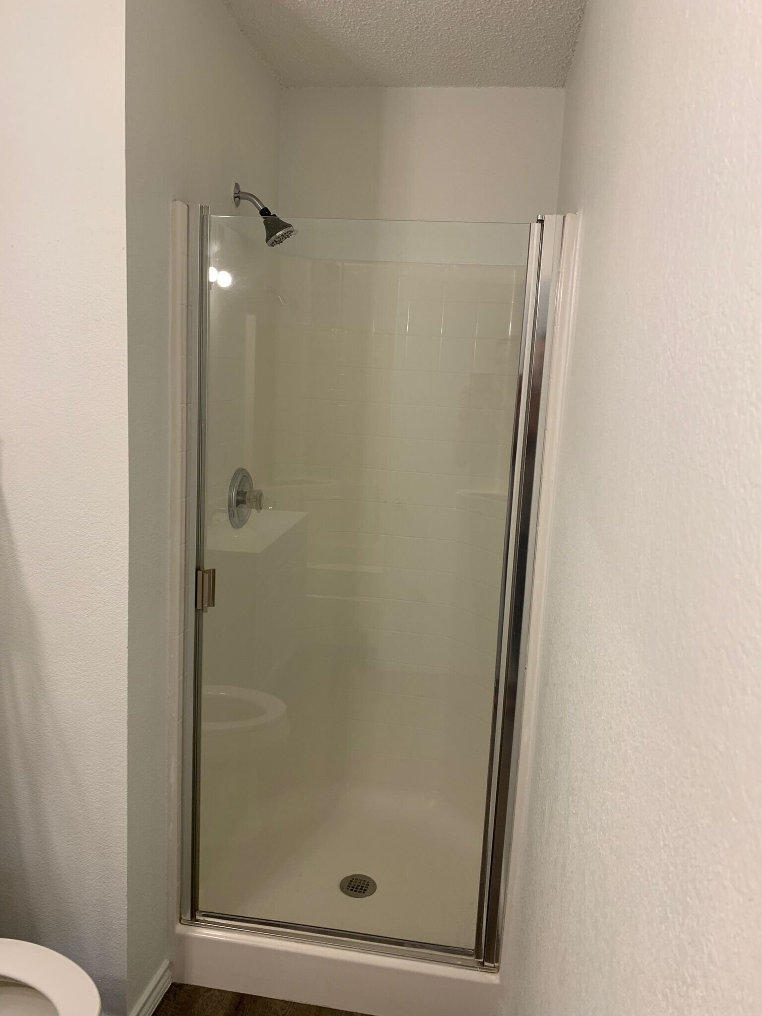 Building Photo - 2701 Woodlake Pkwy