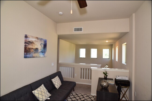 Building Photo - 6246 Viale Del Sol Ave