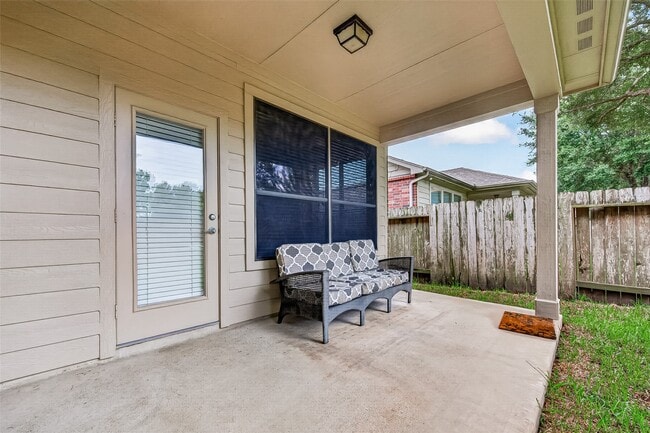 Building Photo - 24518 Carlton Springs Ln