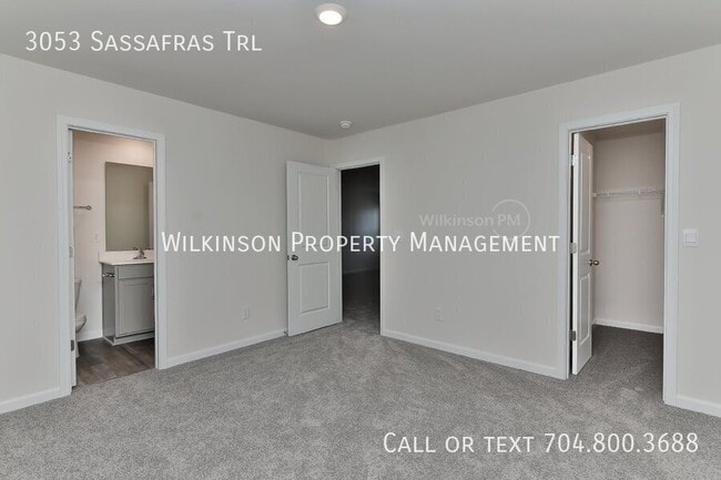 Building Photo - 3053 Sassafras Trl