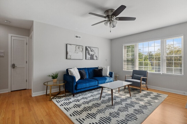 Building Photo - 1011 Howard St