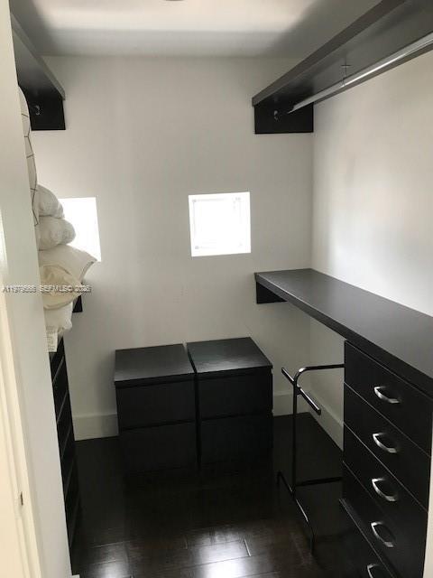 Building Photo - 421 Meridian Ave